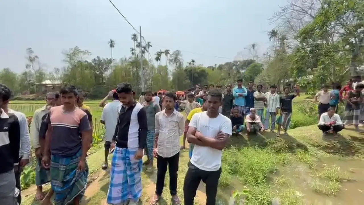 নিঝুম দুপুরে পুকুরে বীভৎস দৃশ্য! রক্তাক্ত দেহ উদ্ধারে রণক্ষেত্র এলাকা