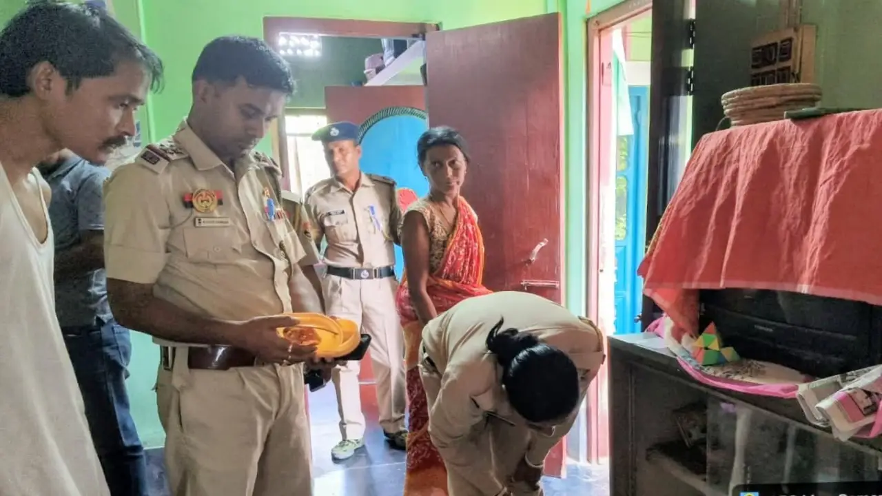লক্ষাধিক টাকার ড্রাগস উদ্ধার, ধরা পড়ল মূল চক্রী! কিন্তু নীরব কেন পুলিশ?