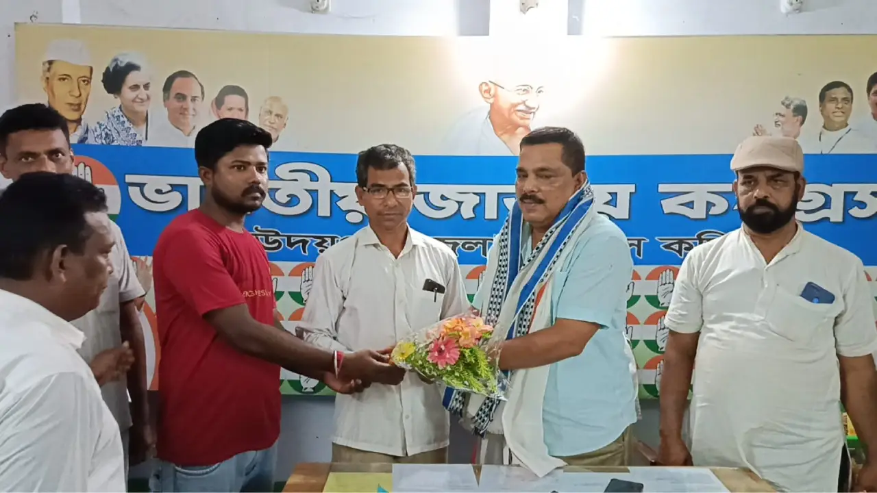 উদয়পুরে কংগ্রেস কর্মীদের উচ্ছ্বাস তুঙ্গে, সংবর্ধনার মঞ্চে ছিলেন কে?