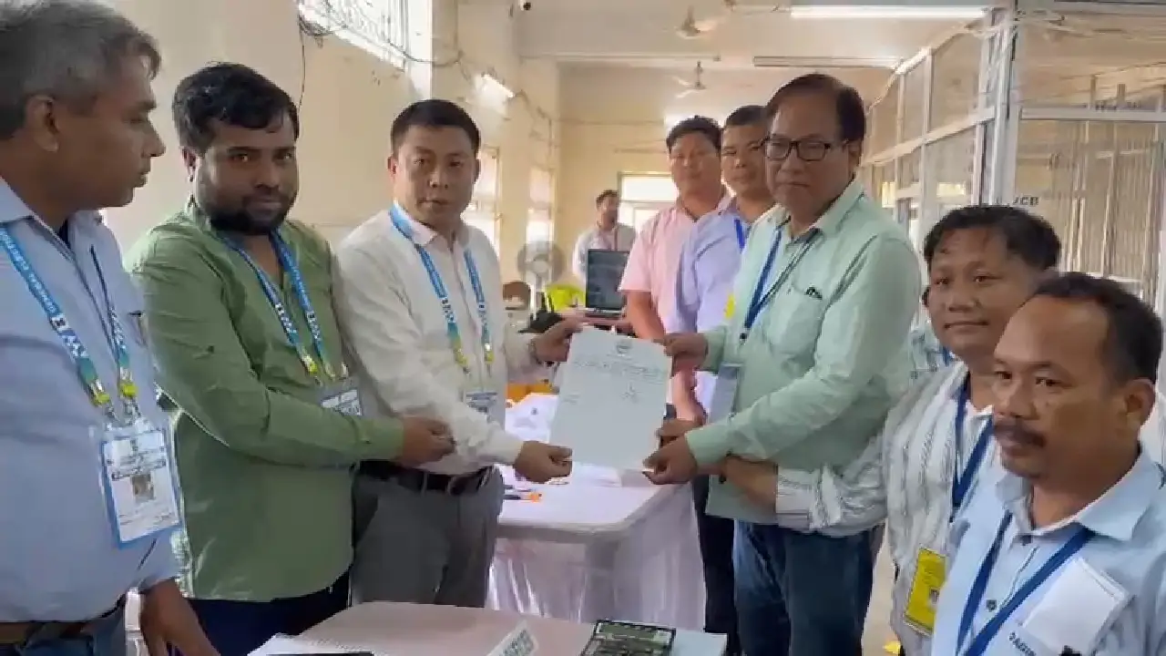 ২৬ বীরচন্দ্র কলসী আসনে জয়ী তিপ্রামথা দলের মনোনিত প্রার্থী কেনারাম রিয়াং