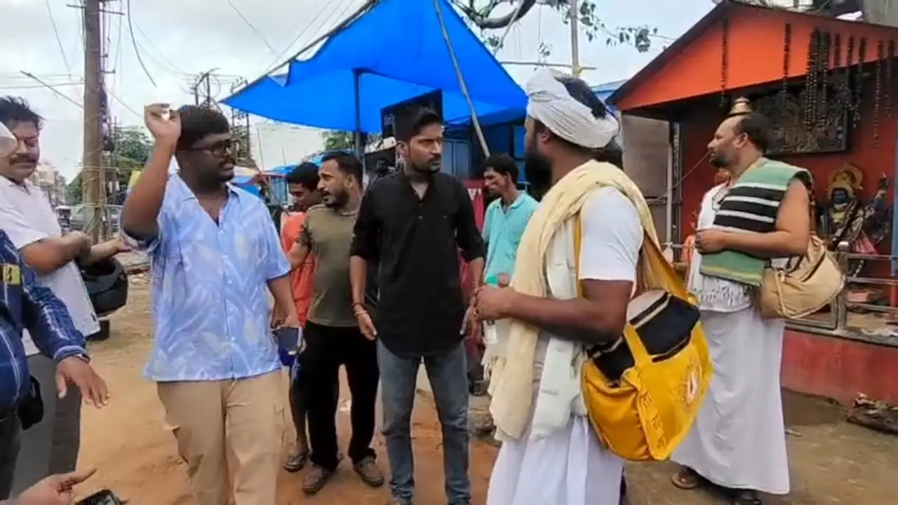আগরতলায় ভণ্ড সাধুর প্রতারণা! যুবকের কাছ থেকে টাকা নিয়ে চম্পট