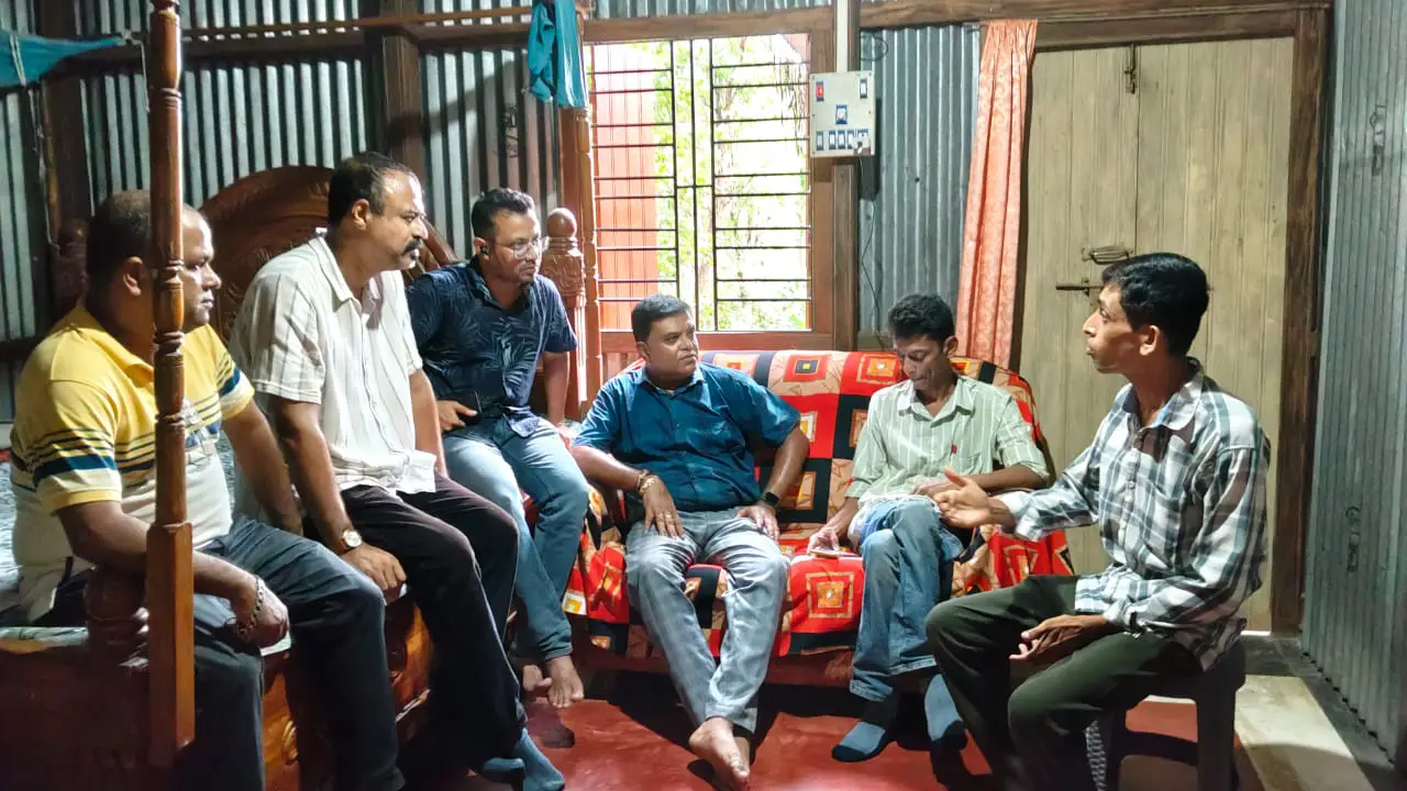 আক্রমণের শিকার হলেন এক সাংবাদিক।
