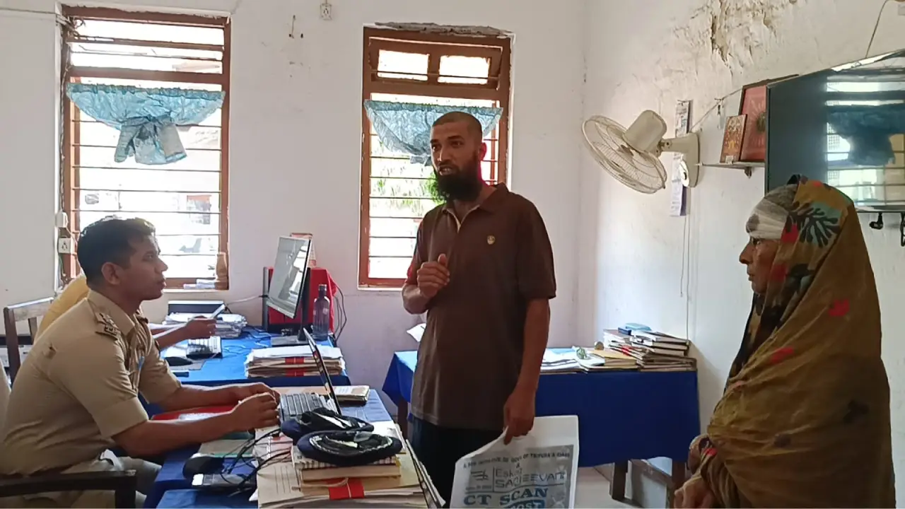 উদয়পুরে পারিবারিক বিবাদ: কাঁঠাল পাড়তে গিয়ে কাকার হাতে আক্রান্ত মা ও ছেলে