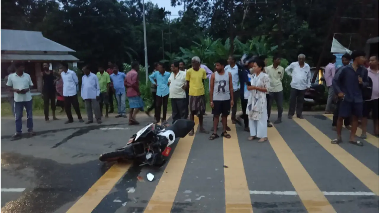 সাচীরামবাড়ী এলাকায় পথ দুর্ঘটনায় আহত দুই।