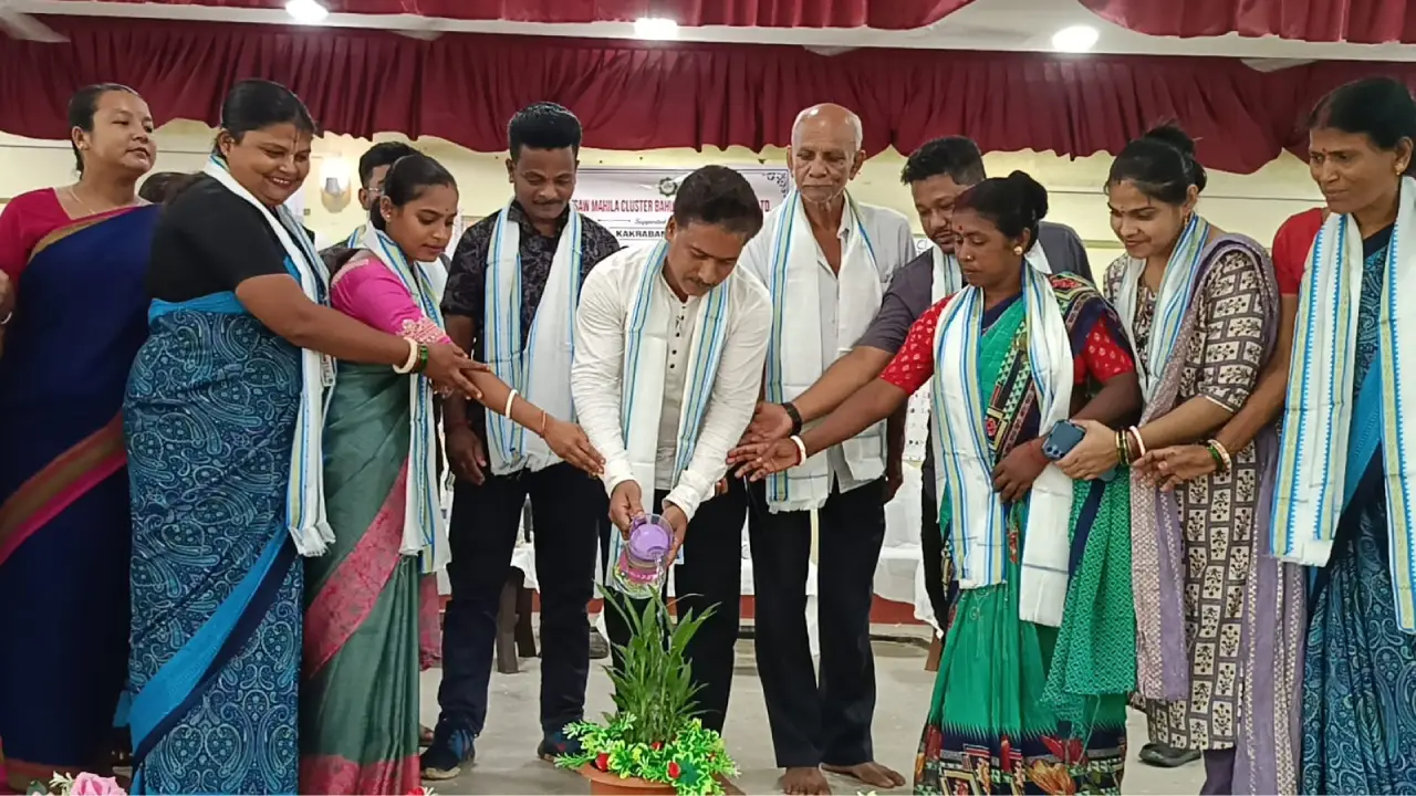 মহিলাদের স্বনির্ভরতার পথে কাকরাবনে বড় পদক্ষেপ