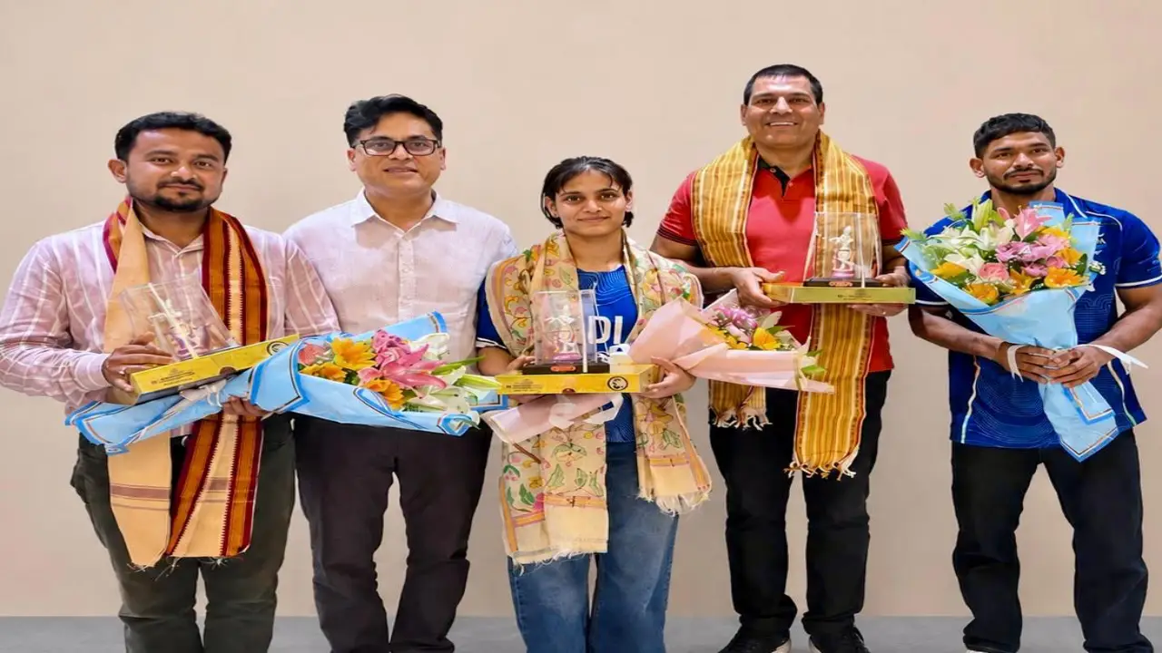 শ্যাম সুন্দর কোং জুয়েলার্সের পক্ষ থেকে ত্রিপুরা তথা দেশের গর্ব, ২০২৬ কমনওয়েলথ গেমসে জুডোয় সোনাজয়ী অস্মিতা দে-কে সংবর্ধনা