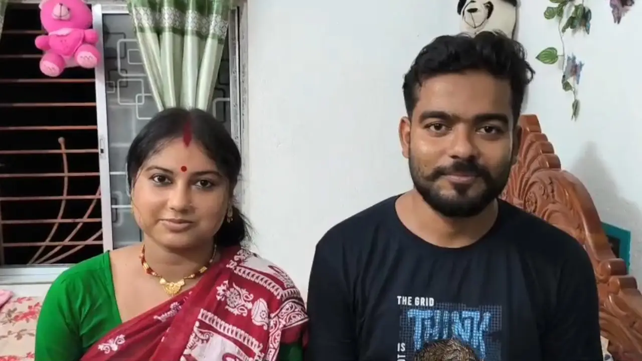 অ্যাম্বুলেন্স চালক থেকে সোজা ইসরোতে, অদম্য জেদে স্বপ্নের উড়ান নদিয়ার দেবজিতের