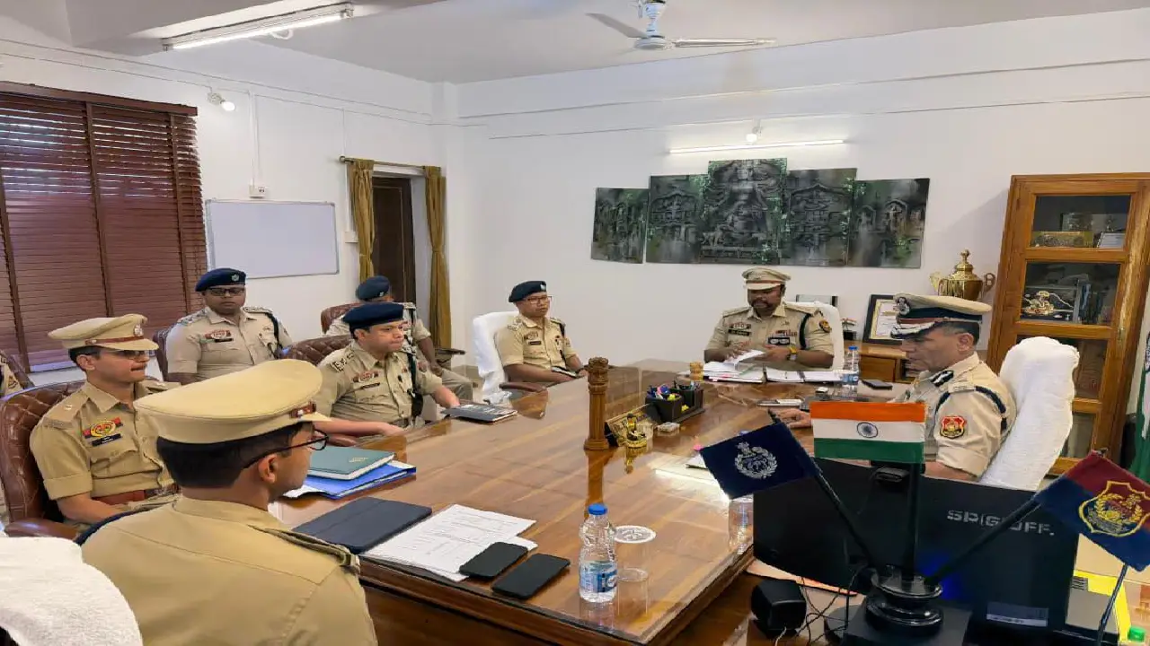 পাহাড়ে শান্তির খোঁজে পুলিশ! গোমতী জেলার বিশেষ বৈঠকে নেওয়া হলো কি কোনো কঠোর পদক্ষেপ?