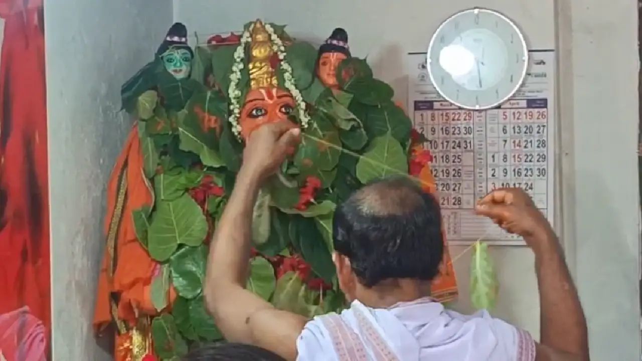 হনুমান জয়ন্তীতে উত্তাল রাজ্য! মন্দিরে ভক্তদের মহাজটলা, বজরংবলীর কৃপায় কি তবে মিটবে সব বাধা?